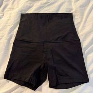lululemon ultra high rise align shorts